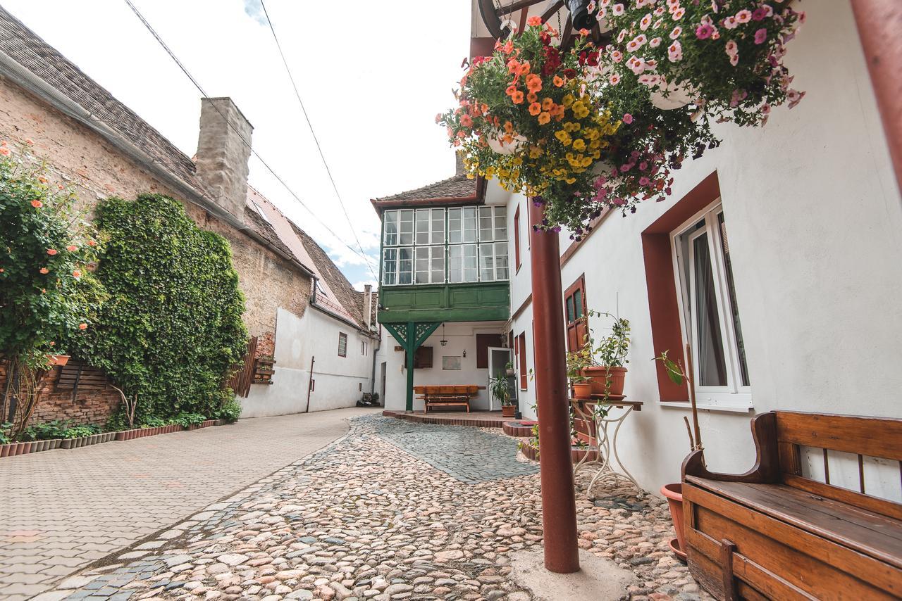 Guesthouse Casa Baciu Hermannstadt Exterior foto